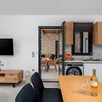 Salty Sun Luxury Villas