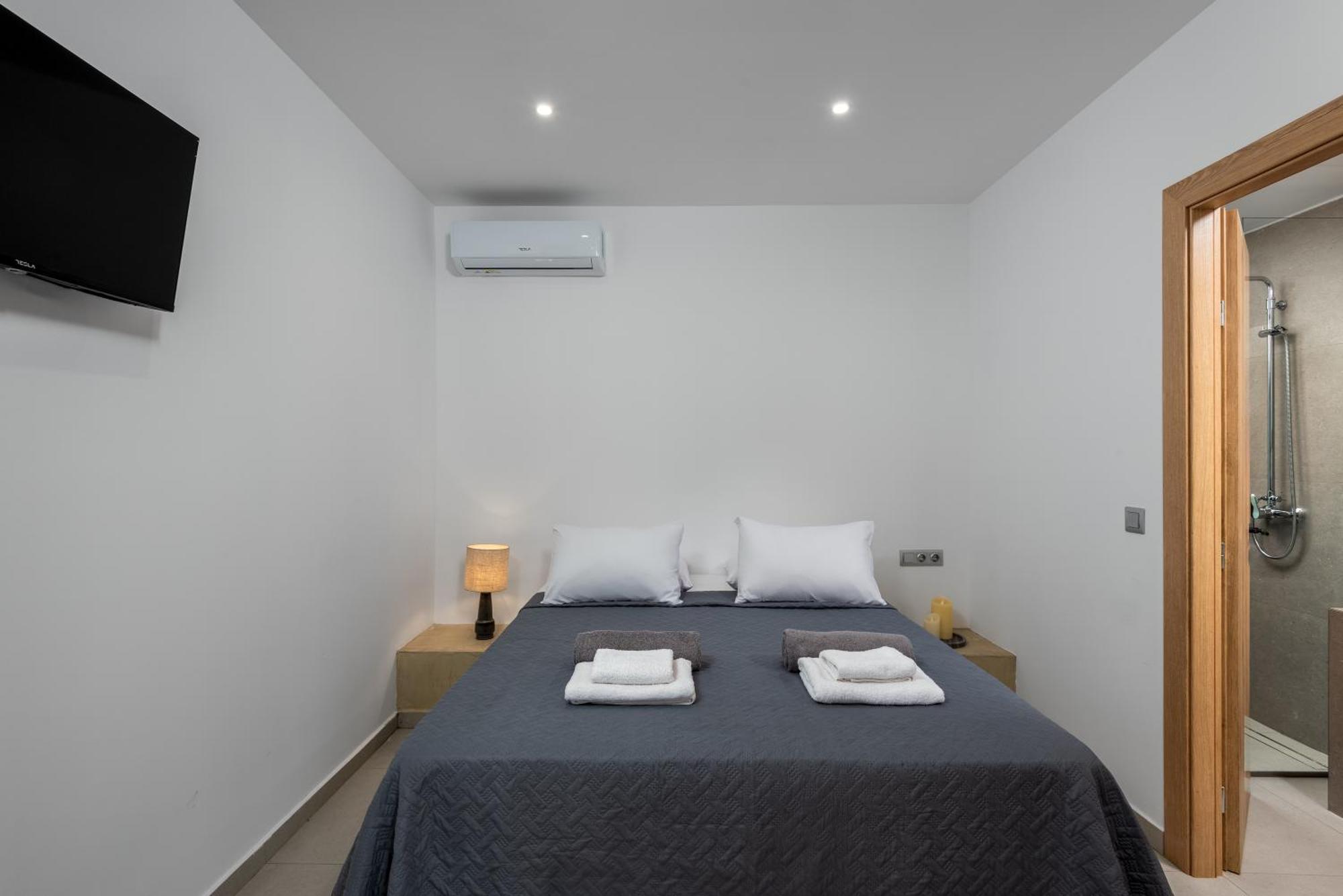 Salty Sun Luxury Villa Kremastí